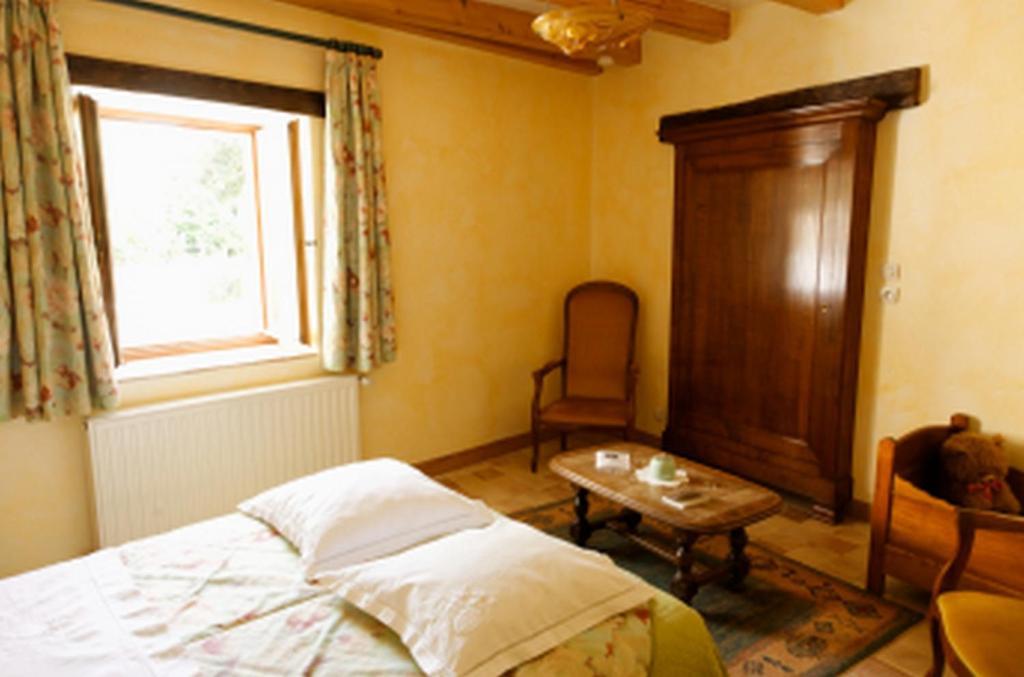 Chambres D'Hotes Chez Josette Et Didier Germond-Rouvre Pokój zdjęcie